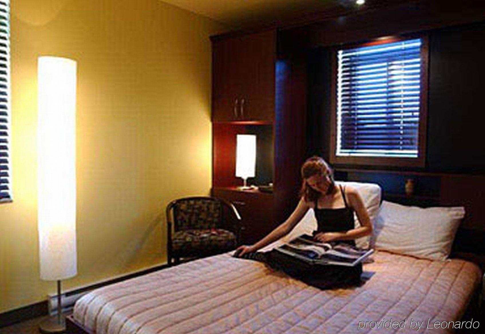 Anne Ma Soeur Anne Hotel Studio มอนทรีอัล ภายนอก รูปภาพ