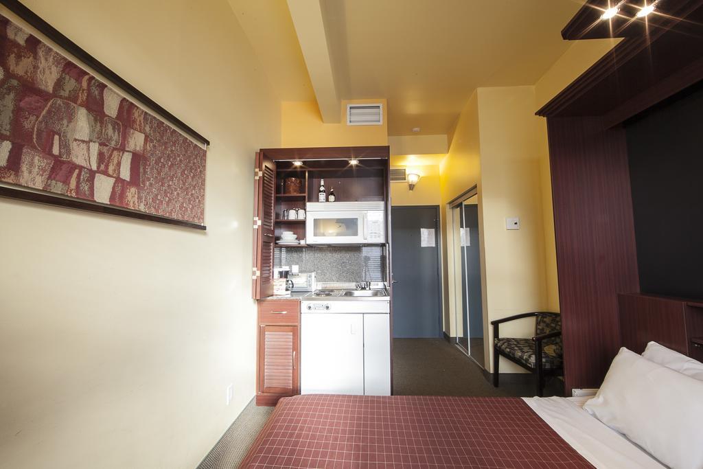 Anne Ma Soeur Anne Hotel Studio มอนทรีอัล ภายนอก รูปภาพ