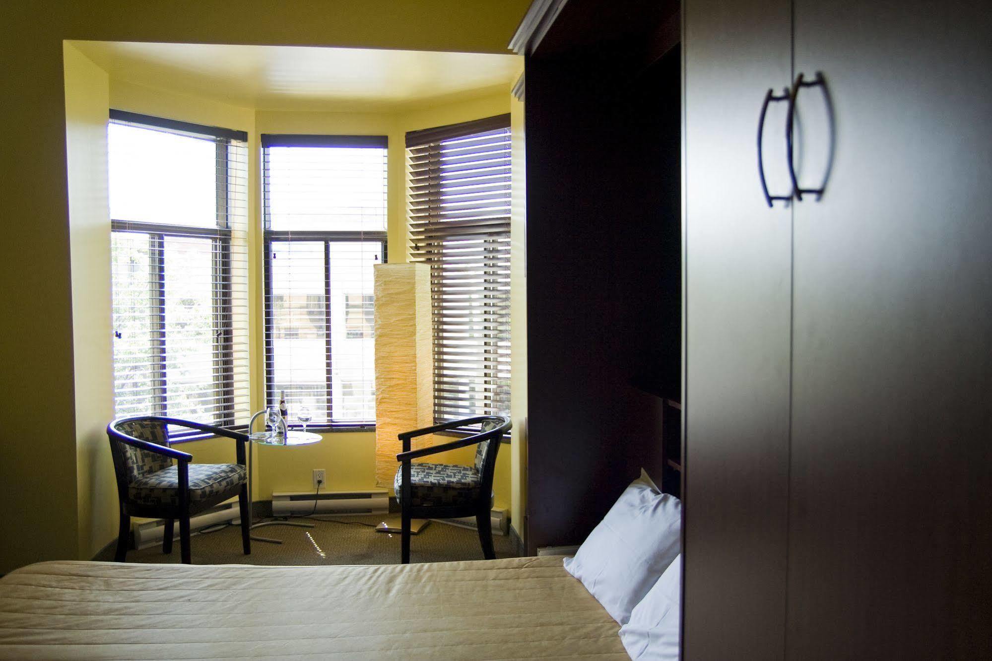 Anne Ma Soeur Anne Hotel Studio มอนทรีอัล ภายนอก รูปภาพ