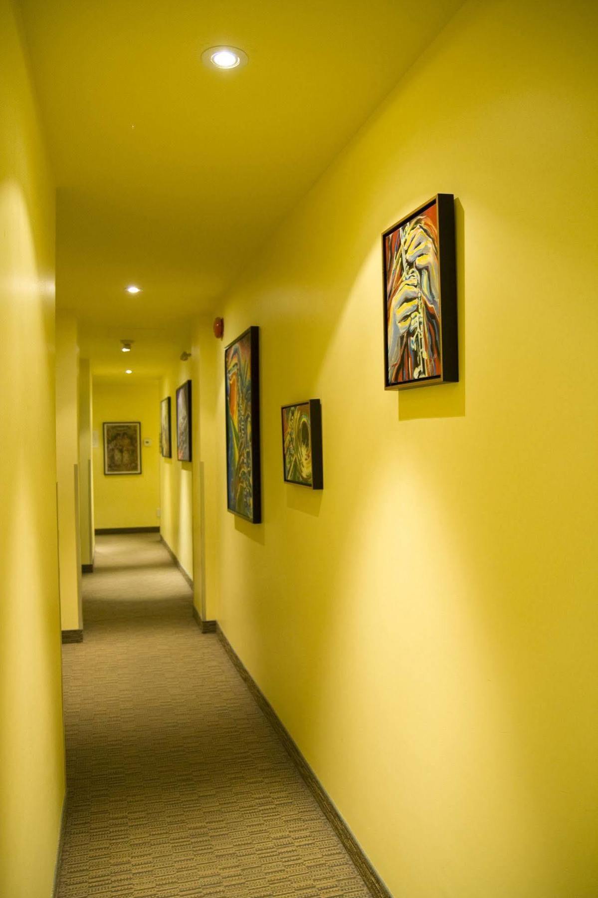 Anne Ma Soeur Anne Hotel Studio มอนทรีอัล ภายนอก รูปภาพ